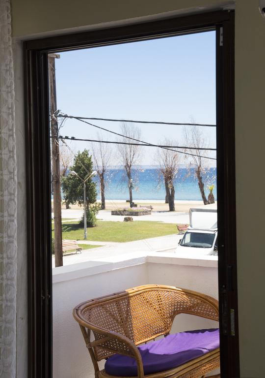 Park Apartment Paralia Dionisiou Zewnętrze zdjęcie